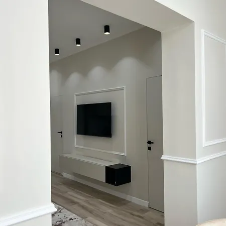 アパート View ティラナ